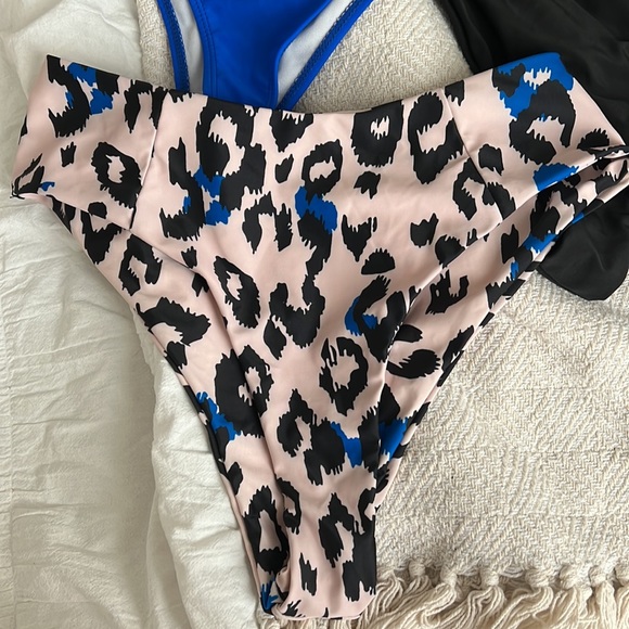 Bikini bottom bundle - Picture 2 of 4